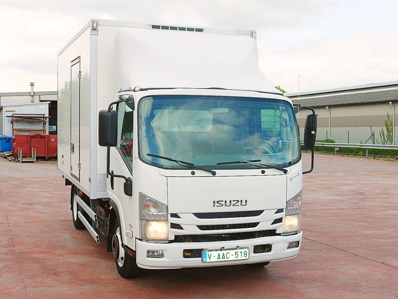 Isuzu N2R 75 KUHLKOFFER THERMOKING V500 MAX €6 - Kylmäauto: kuva Isuzu N2R 75 KUHLKOFFER THERMOKING V500 MAX €6 - Kylmäauto Isuzu N2R 75 KUHLKOFFER THERMOKING V500 MAX €6 - Kylmäauto: kuva Isuzu N2R 75 KUHLKOFFER THERMOKING V500 MAX €6 - Kylmäauto