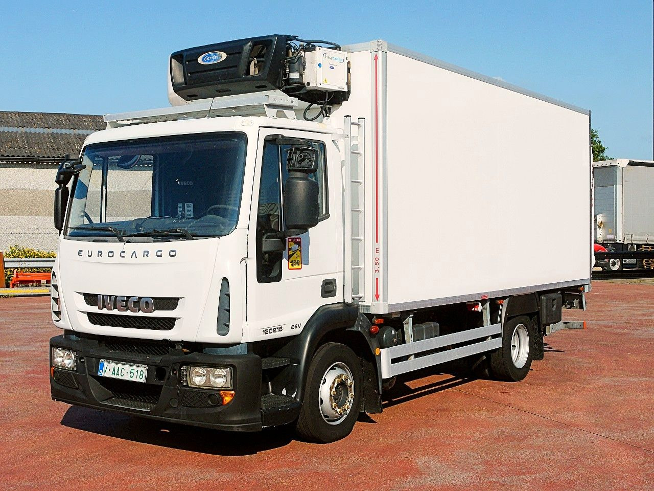 Iveco 120E18 EUROCARGO KUHLKOFFER CARRIER SUPRA 550 - Refrigeraattori kuorma-auto: kuva Iveco 120E18 EUROCARGO KUHLKOFFER CARRIER SUPRA 550 - Refrigeraattori kuorma-auto Iveco 120E18 EUROCARGO KUHLKOFFER CARRIER SUPRA 550 - Refrigeraattori kuorma-auto: kuva Iveco 120E18 EUROCARGO KUHLKOFFER CARRIER SUPRA 550 - Refrigeraattori kuorma-auto