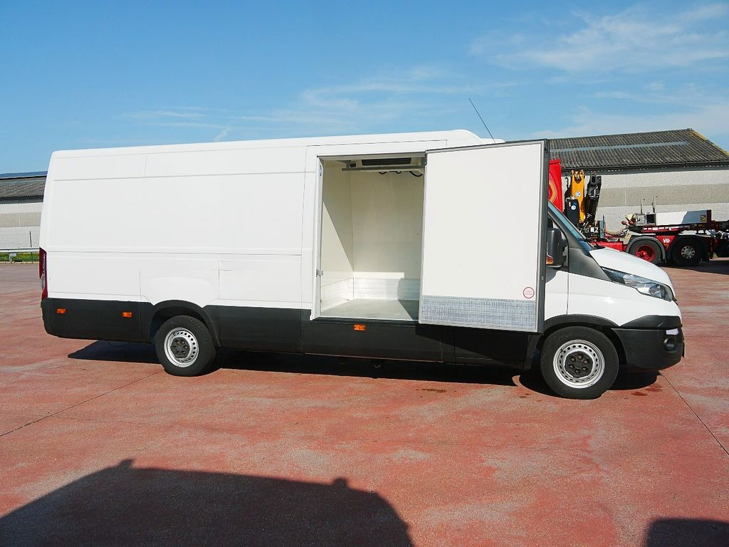 Iveco 35S18 DAILY KUHLKASTENWAGEN THERMOKING V300 MT - Kylmäauto: kuva Iveco 35S18 DAILY KUHLKASTENWAGEN THERMOKING V300 MT - Kylmäauto Iveco 35S18 DAILY KUHLKASTENWAGEN THERMOKING V300 MT - Kylmäauto: kuva Iveco 35S18 DAILY KUHLKASTENWAGEN THERMOKING V300 MT - Kylmäauto