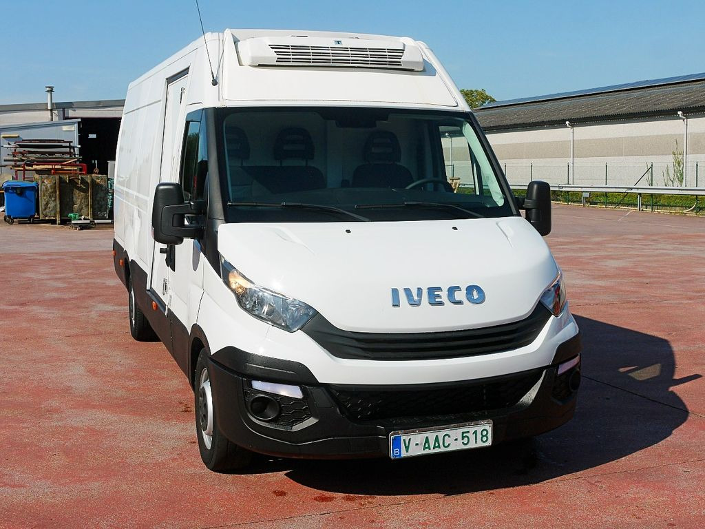 Iveco 35S18 DAILY KUHLKASTENWAGEN THERMOKING V300 MT - Kylmäauto: kuva Iveco 35S18 DAILY KUHLKASTENWAGEN THERMOKING V300 MT - Kylmäauto Iveco 35S18 DAILY KUHLKASTENWAGEN THERMOKING V300 MT - Kylmäauto: kuva Iveco 35S18 DAILY KUHLKASTENWAGEN THERMOKING V300 MT - Kylmäauto
