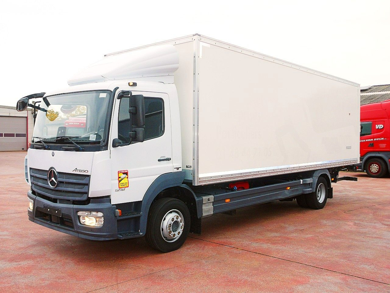 Mercedes-Benz 1218 ATEGO MEUBEL KOFFER A/C 124 Tkm - Umpikori kuorma-auto: kuva Mercedes-Benz 1218 ATEGO MEUBEL KOFFER A/C 124 Tkm - Umpikori kuorma-auto Mercedes-Benz 1218 ATEGO MEUBEL KOFFER A/C 124 Tkm - Umpikori kuorma-auto: kuva Mercedes-Benz 1218 ATEGO MEUBEL KOFFER A/C 124 Tkm - Umpikori kuorma-auto