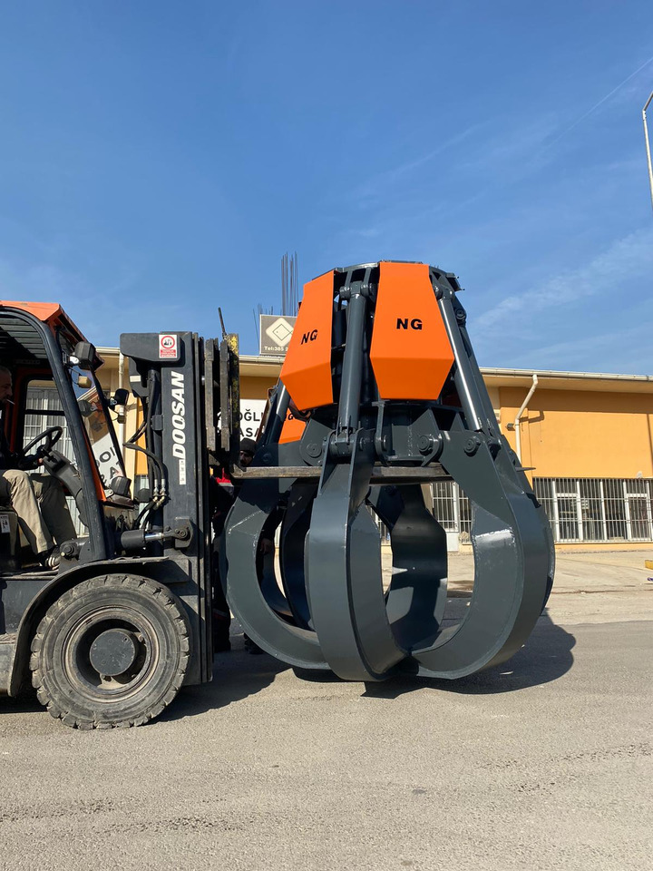 ORANGE PEEL SCRAP GRAPPLE / POLYP GRABS - NG ATTACHMENTS - Kahmari - Kaivuri: kuva ORANGE PEEL SCRAP GRAPPLE / POLYP GRABS - NG ATTACHMENTS - Kahmari - Kaivuri ORANGE PEEL SCRAP GRAPPLE / POLYP GRABS - NG ATTACHMENTS - Kahmari - Kaivuri: kuva ORANGE PEEL SCRAP GRAPPLE / POLYP GRABS - NG ATTACHMENTS - Kahmari - Kaivuri