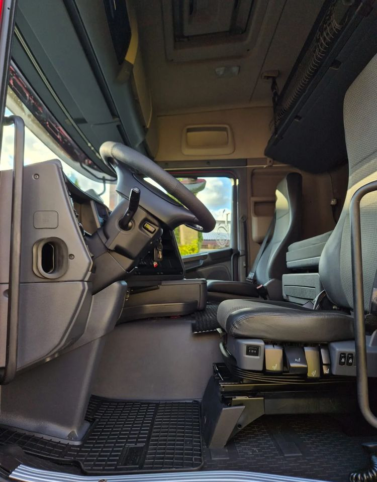 Vetopöytäauto Scania R410: kuva Vetopöytäauto Scania R410