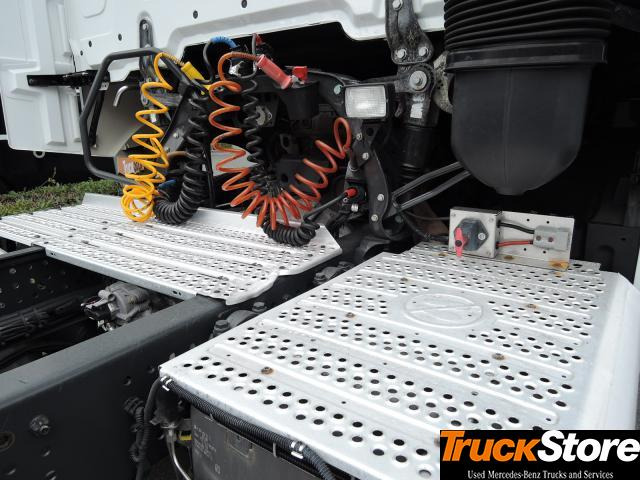 Mercedes-Benz Actros 1843 LS - Vetopöytäauto: kuva Mercedes-Benz Actros 1843 LS - Vetopöytäauto Mercedes-Benz Actros 1843 LS - Vetopöytäauto: kuva Mercedes-Benz Actros 1843 LS - Vetopöytäauto