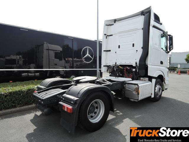 Mercedes-Benz Actros 1843 LS - Vetopöytäauto: kuva Mercedes-Benz Actros 1843 LS - Vetopöytäauto Mercedes-Benz Actros 1843 LS - Vetopöytäauto: kuva Mercedes-Benz Actros 1843 LS - Vetopöytäauto