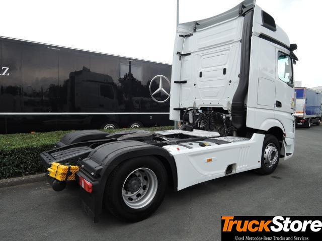 Mercedes-Benz Actros 1845 LS - Vetopöytäauto: kuva Mercedes-Benz Actros 1845 LS - Vetopöytäauto Mercedes-Benz Actros 1845 LS - Vetopöytäauto: kuva Mercedes-Benz Actros 1845 LS - Vetopöytäauto