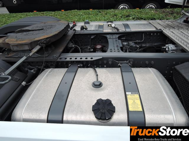 Mercedes-Benz Actros 1845 LS - Vetopöytäauto: kuva Mercedes-Benz Actros 1845 LS - Vetopöytäauto Mercedes-Benz Actros 1845 LS - Vetopöytäauto: kuva Mercedes-Benz Actros 1845 LS - Vetopöytäauto