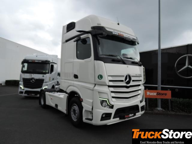Mercedes-Benz Actros 1845 LS - Vetopöytäauto: kuva Mercedes-Benz Actros 1845 LS - Vetopöytäauto Mercedes-Benz Actros 1845 LS - Vetopöytäauto: kuva Mercedes-Benz Actros 1845 LS - Vetopöytäauto