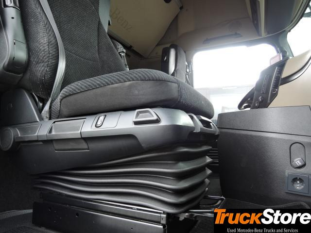 Mercedes-Benz Actros 1845 LS - Vetopöytäauto: kuva Mercedes-Benz Actros 1845 LS - Vetopöytäauto Mercedes-Benz Actros 1845 LS - Vetopöytäauto: kuva Mercedes-Benz Actros 1845 LS - Vetopöytäauto