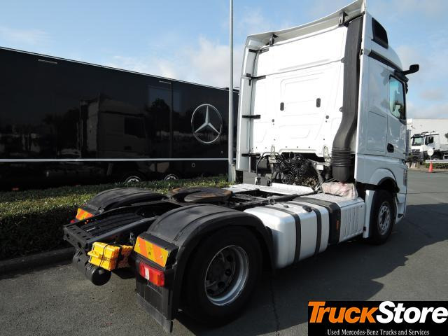 Mercedes-Benz Actros 1848 LS - Vetopöytäauto: kuva Mercedes-Benz Actros 1848 LS - Vetopöytäauto Mercedes-Benz Actros 1848 LS - Vetopöytäauto: kuva Mercedes-Benz Actros 1848 LS - Vetopöytäauto