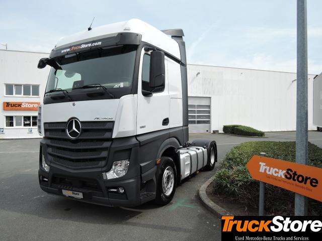 Mercedes-Benz Actros 1851 LS - Vetopöytäauto: kuva Mercedes-Benz Actros 1851 LS - Vetopöytäauto Mercedes-Benz Actros 1851 LS - Vetopöytäauto: kuva Mercedes-Benz Actros 1851 LS - Vetopöytäauto