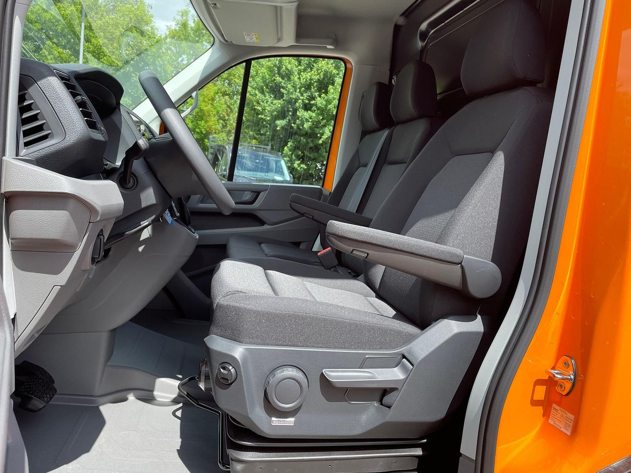 Henkilöauto MAN TGE 3.180 Kasten L3H2 TEMPOMAT LED STANDHZ NAVI: kuva Henkilöauto MAN TGE 3.180 Kasten L3H2 TEMPOMAT LED STANDHZ NAVI Henkilöauto MAN TGE 3.180 Kasten L3H2 TEMPOMAT LED STANDHZ NAVI: kuva Henkilöauto MAN TGE 3.180 Kasten L3H2 TEMPOMAT LED STANDHZ NAVI