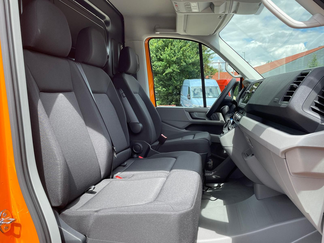 Henkilöauto MAN TGE 3.180 Kasten L3H2 TEMPOMAT LED STANDHZ NAVI: kuva Henkilöauto MAN TGE 3.180 Kasten L3H2 TEMPOMAT LED STANDHZ NAVI Henkilöauto MAN TGE 3.180 Kasten L3H2 TEMPOMAT LED STANDHZ NAVI: kuva Henkilöauto MAN TGE 3.180 Kasten L3H2 TEMPOMAT LED STANDHZ NAVI