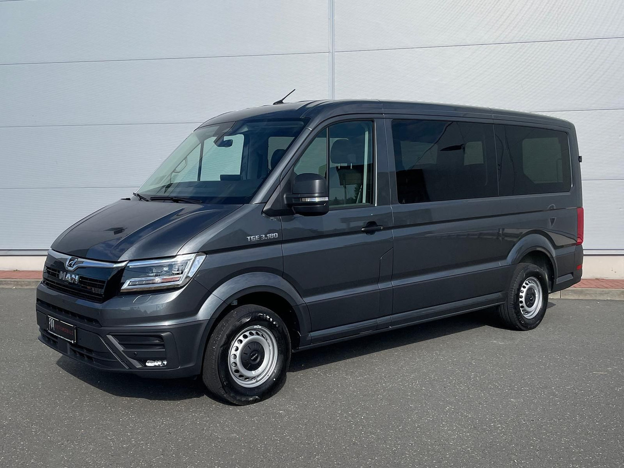 MAN TGE 3.180 Kombi L3H2 LED ACC NAVI SITZHZ - Minibussi, Pikkubussi: kuva MAN TGE 3.180 Kombi L3H2 LED ACC NAVI SITZHZ - Minibussi, Pikkubussi MAN TGE 3.180 Kombi L3H2 LED ACC NAVI SITZHZ - Minibussi, Pikkubussi: kuva MAN TGE 3.180 Kombi L3H2 LED ACC NAVI SITZHZ - Minibussi, Pikkubussi
