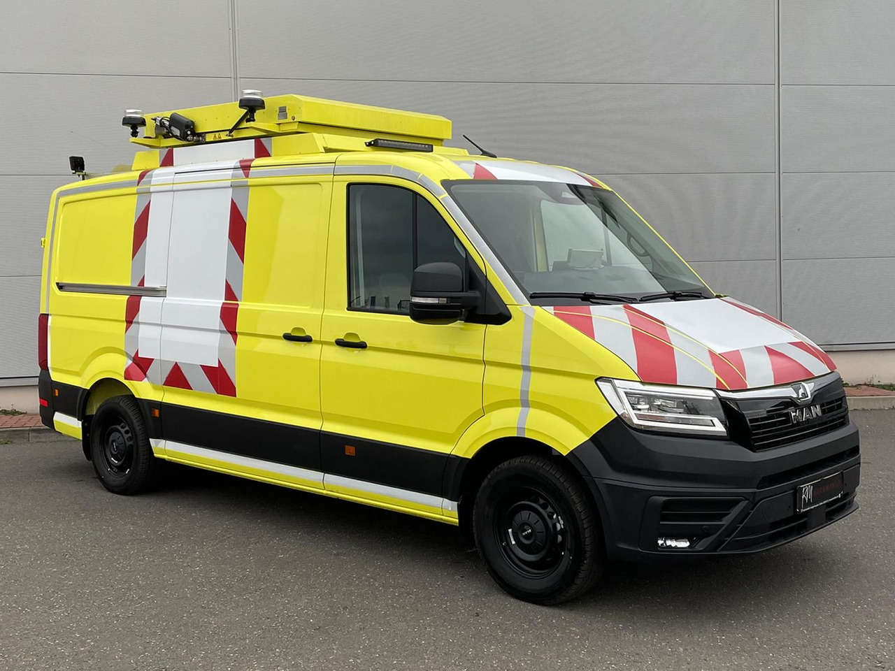 MAN TGE 3.180 L3H2 BF4 BEGLEITFAHRZEUG STANDHZ ACC - Henkilöauto: kuva MAN TGE 3.180 L3H2 BF4 BEGLEITFAHRZEUG STANDHZ ACC - Henkilöauto MAN TGE 3.180 L3H2 BF4 BEGLEITFAHRZEUG STANDHZ ACC - Henkilöauto: kuva MAN TGE 3.180 L3H2 BF4 BEGLEITFAHRZEUG STANDHZ ACC - Henkilöauto