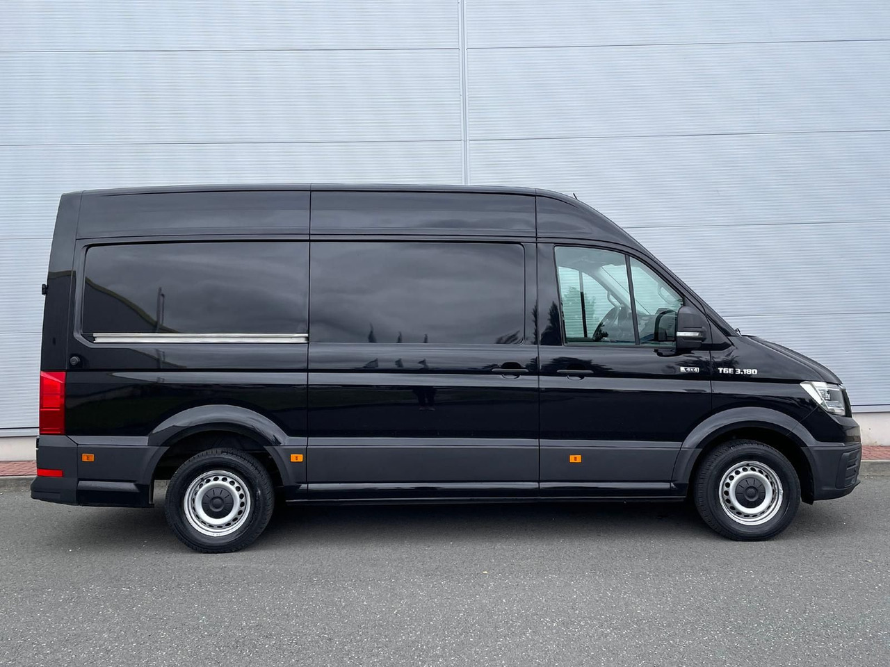 MAN TGE 3.180 L3H3 Kasten 4x4 AUTOM DIFF AHK ACC NAV - Henkilöauto: kuva MAN TGE 3.180 L3H3 Kasten 4x4 AUTOM DIFF AHK ACC NAV - Henkilöauto MAN TGE 3.180 L3H3 Kasten 4x4 AUTOM DIFF AHK ACC NAV - Henkilöauto: kuva MAN TGE 3.180 L3H3 Kasten 4x4 AUTOM DIFF AHK ACC NAV - Henkilöauto