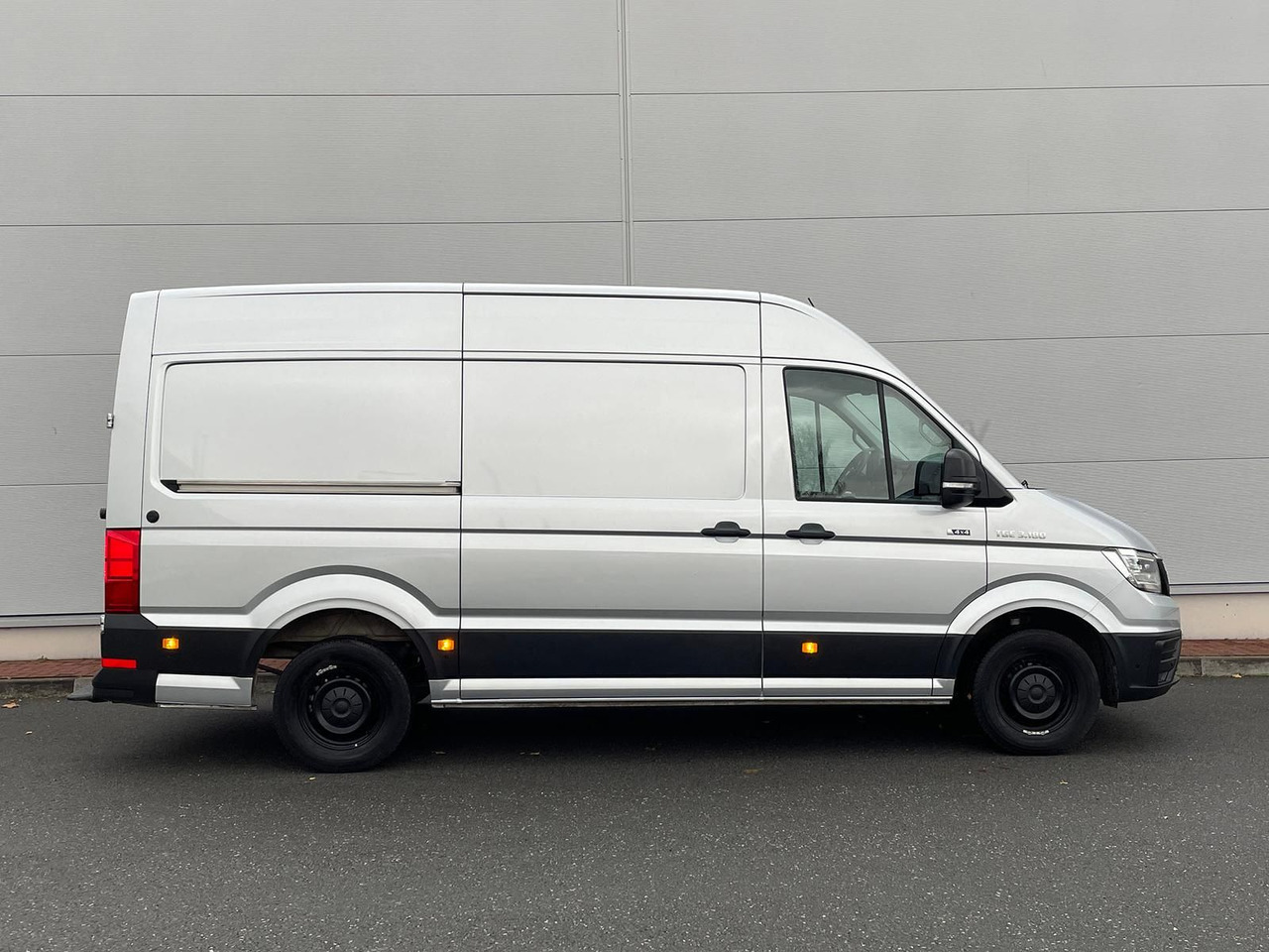 MAN TGE 3.180 L3H3 Kasten 4x4 DIFF NAV ACC STANDH - Pakettiauto: kuva MAN TGE 3.180 L3H3 Kasten 4x4 DIFF NAV ACC STANDH - Pakettiauto MAN TGE 3.180 L3H3 Kasten 4x4 DIFF NAV ACC STANDH - Pakettiauto: kuva MAN TGE 3.180 L3H3 Kasten 4x4 DIFF NAV ACC STANDH - Pakettiauto