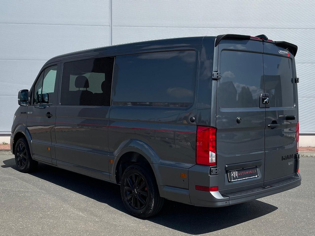 Pakettiauto, Jatko-ohjaamo kevyt kuorma-auto MAN TGE 3.200 L3H2 MIXTO 4x4 Individual S ACC STHZ: kuva Pakettiauto, Jatko-ohjaamo kevyt kuorma-auto MAN TGE 3.200 L3H2 MIXTO 4x4 Individual S ACC STHZ