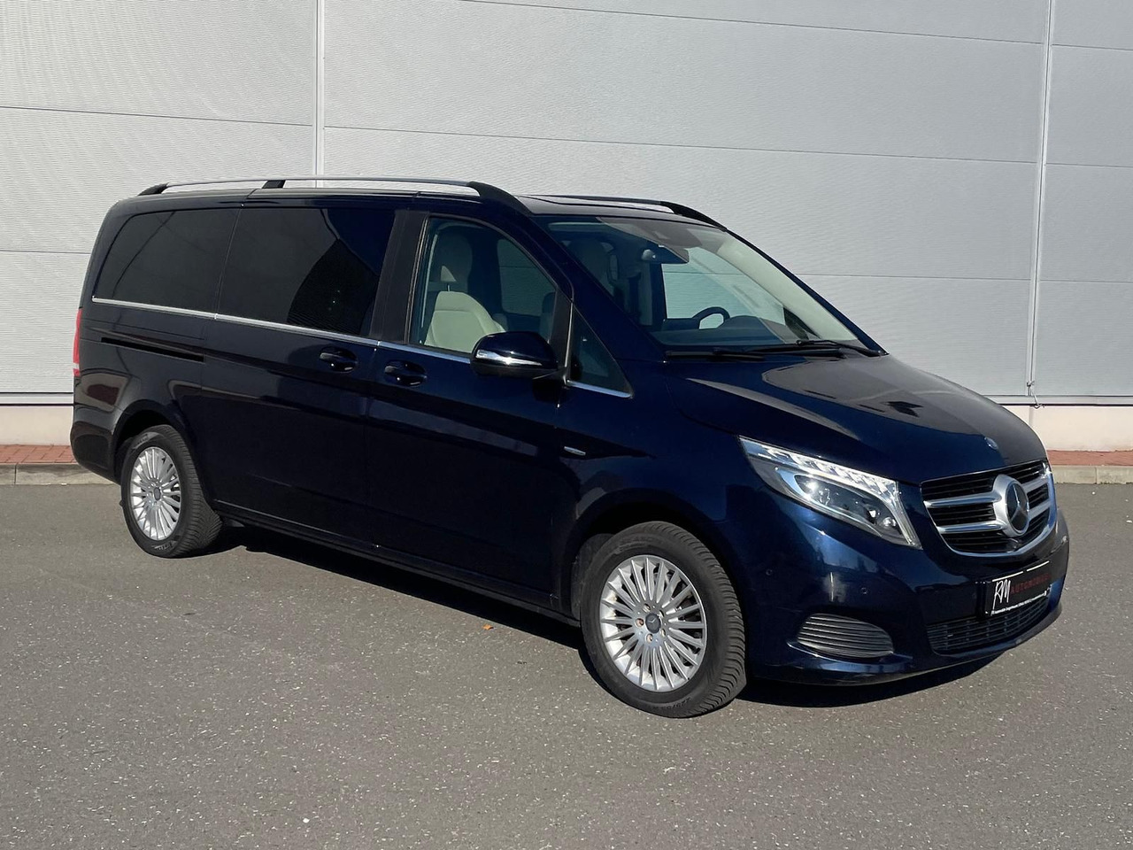 Mercedes-Benz V 250 d Avantgarde 360°KAMERA LED ALLRAD - Pikkubussi: kuva Mercedes-Benz V 250 d Avantgarde 360°KAMERA LED ALLRAD - Pikkubussi Mercedes-Benz V 250 d Avantgarde 360°KAMERA LED ALLRAD - Pikkubussi: kuva Mercedes-Benz V 250 d Avantgarde 360°KAMERA LED ALLRAD - Pikkubussi