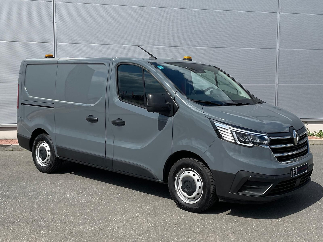 Renault Trafic Kasten RED EDITION L1H1 AHK LED DAB MFL - Pakettiauto: kuva Renault Trafic Kasten RED EDITION L1H1 AHK LED DAB MFL - Pakettiauto Renault Trafic Kasten RED EDITION L1H1 AHK LED DAB MFL - Pakettiauto: kuva Renault Trafic Kasten RED EDITION L1H1 AHK LED DAB MFL - Pakettiauto
