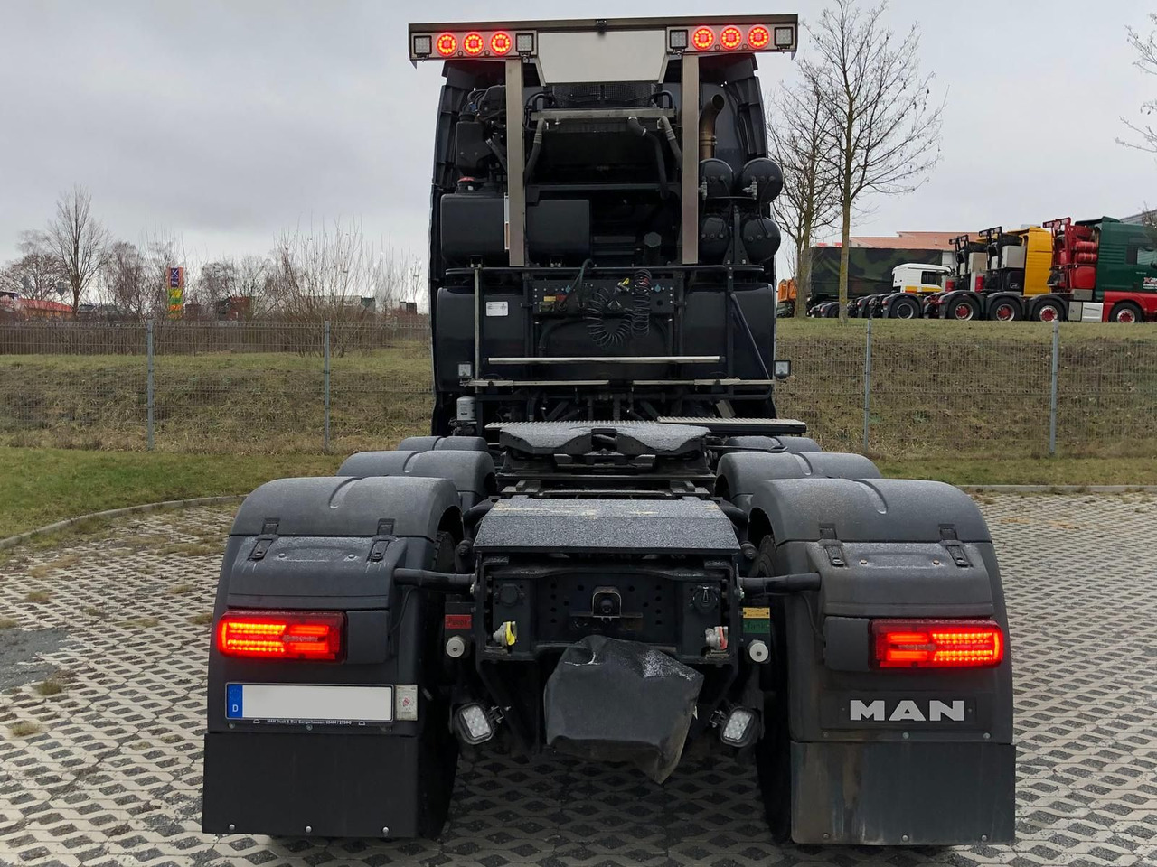 MAN TGX 41.640 8x4 Euro 6,Schwerlast 250t - Vetopöytäauto: kuva MAN TGX 41.640 8x4 Euro 6,Schwerlast 250t - Vetopöytäauto MAN TGX 41.640 8x4 Euro 6,Schwerlast 250t - Vetopöytäauto: kuva MAN TGX 41.640 8x4 Euro 6,Schwerlast 250t - Vetopöytäauto