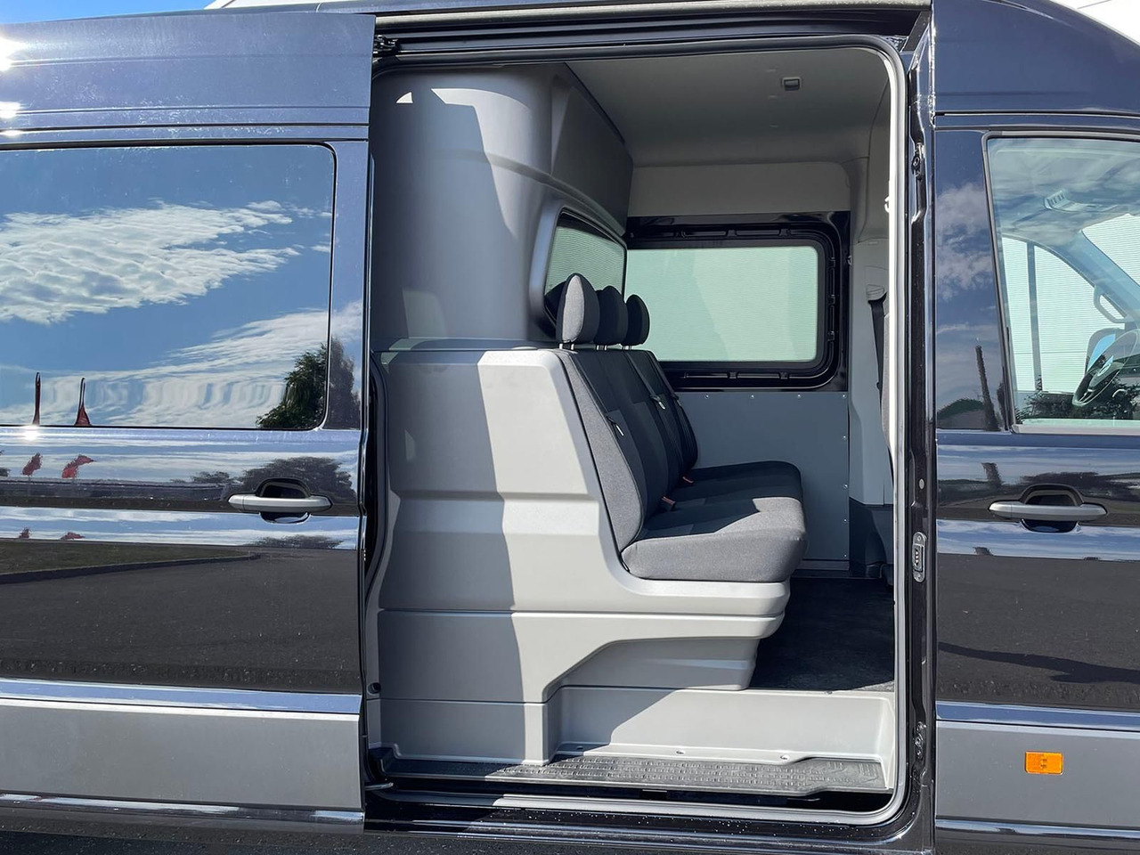 Volkswagen Crafter 35 Kasten PLUS L4H3 6SITZE MIXTO NAV AHK - Pikkubussi: kuva Volkswagen Crafter 35 Kasten PLUS L4H3 6SITZE MIXTO NAV AHK - Pikkubussi Volkswagen Crafter 35 Kasten PLUS L4H3 6SITZE MIXTO NAV AHK - Pikkubussi: kuva Volkswagen Crafter 35 Kasten PLUS L4H3 6SITZE MIXTO NAV AHK - Pikkubussi
