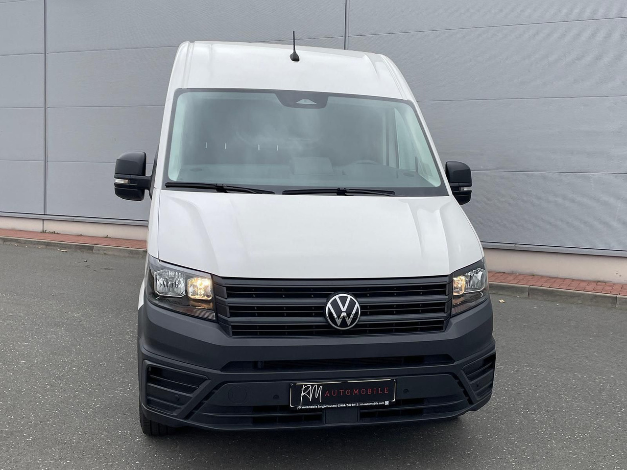 Volkswagen Crafter Kasten 35 L3H3 Autom. NAVI DAB PDC TEMP - Pakettiauto: kuva Volkswagen Crafter Kasten 35 L3H3 Autom. NAVI DAB PDC TEMP - Pakettiauto Volkswagen Crafter Kasten 35 L3H3 Autom. NAVI DAB PDC TEMP - Pakettiauto: kuva Volkswagen Crafter Kasten 35 L3H3 Autom. NAVI DAB PDC TEMP - Pakettiauto