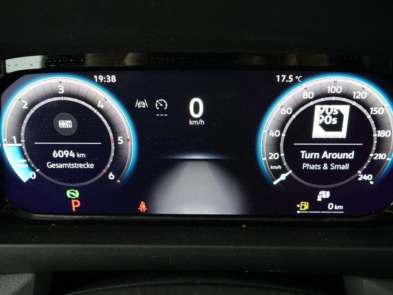 Volkswagen Crafter Kasten 35 L3H3 NAVI KLIMA DAB PDC - Pakettiauto: kuva Volkswagen Crafter Kasten 35 L3H3 NAVI KLIMA DAB PDC - Pakettiauto Volkswagen Crafter Kasten 35 L3H3 NAVI KLIMA DAB PDC - Pakettiauto: kuva Volkswagen Crafter Kasten 35 L3H3 NAVI KLIMA DAB PDC - Pakettiauto