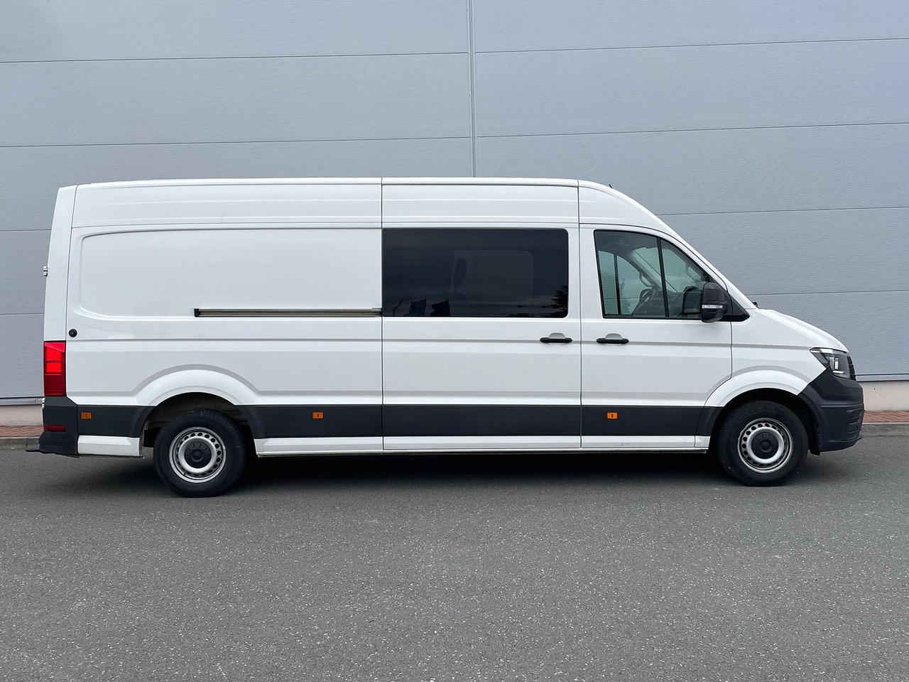 Volkswagen Crafter Kasten 35 L4H3 AHK KLIMA DAB PDC KAMERA - Pikkubussi: kuva Volkswagen Crafter Kasten 35 L4H3 AHK KLIMA DAB PDC KAMERA - Pikkubussi Volkswagen Crafter Kasten 35 L4H3 AHK KLIMA DAB PDC KAMERA - Pikkubussi: kuva Volkswagen Crafter Kasten 35 L4H3 AHK KLIMA DAB PDC KAMERA - Pikkubussi