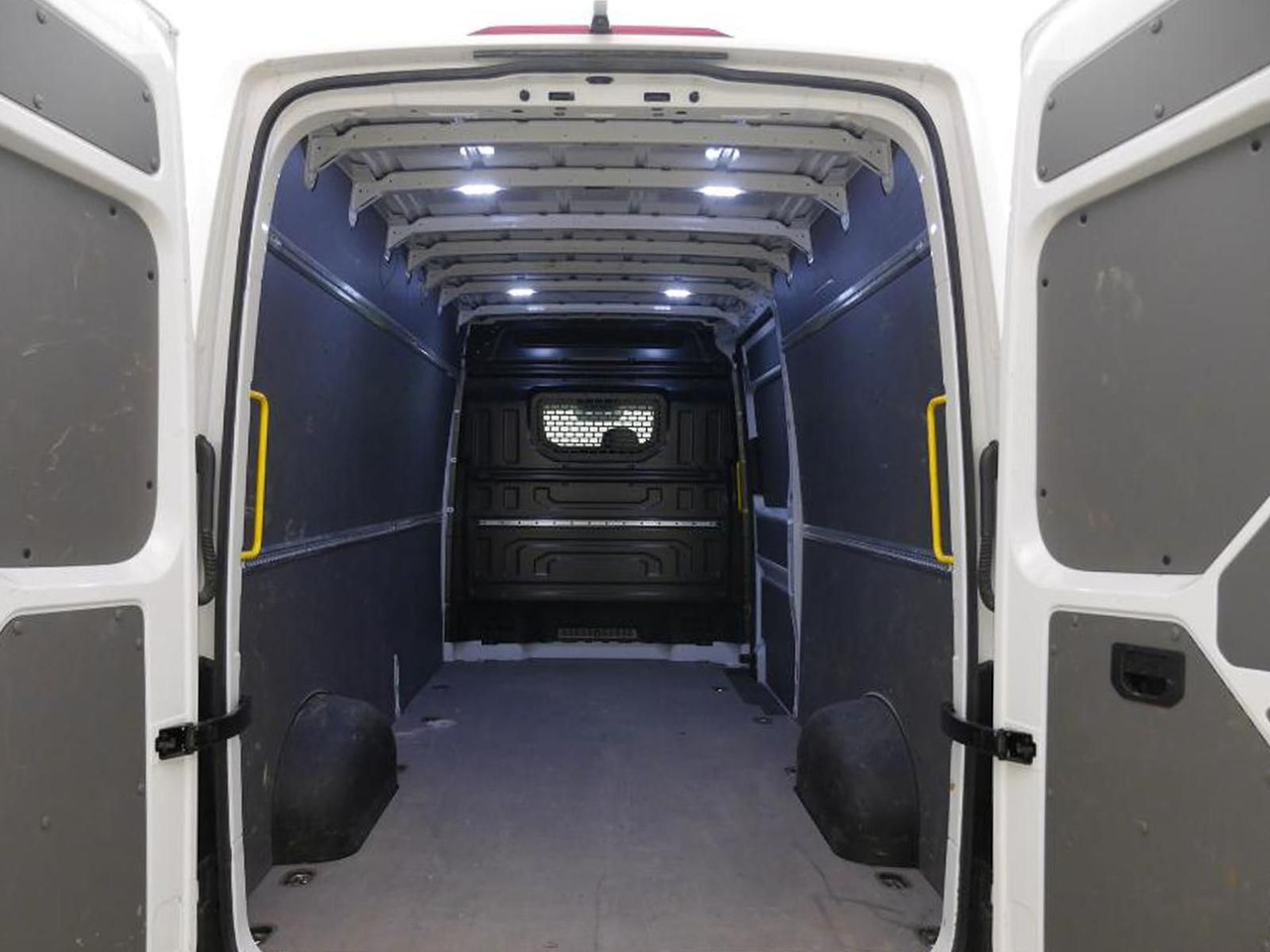 Volkswagen Crafter Kasten 35 L4H3 KAMERA KLIMA SITZHZ DAB - Pakettiauto: kuva Volkswagen Crafter Kasten 35 L4H3 KAMERA KLIMA SITZHZ DAB - Pakettiauto Volkswagen Crafter Kasten 35 L4H3 KAMERA KLIMA SITZHZ DAB - Pakettiauto: kuva Volkswagen Crafter Kasten 35 L4H3 KAMERA KLIMA SITZHZ DAB - Pakettiauto