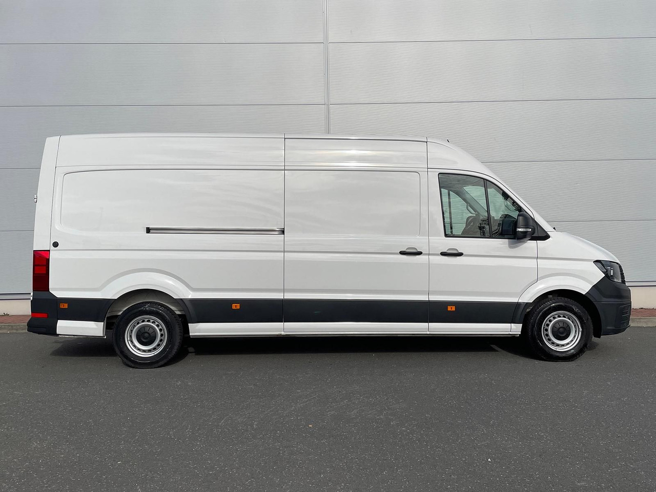 Volkswagen Crafter Kasten 35 L4H3 KAMERA KLIMA SITZHZ DAB - Pikkubussi: kuva  Volkswagen Crafter Kasten 35 L4H3 KAMERA KLIMA SITZHZ DAB - Pikkubussi Volkswagen Crafter Kasten 35 L4H3 KAMERA KLIMA SITZHZ DAB - Pikkubussi: kuva  Volkswagen Crafter Kasten 35 L4H3 KAMERA KLIMA SITZHZ DAB - Pikkubussi