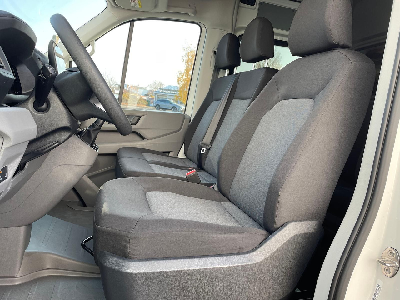 Pakettiauto, Jatko-ohjaamo kevyt kuorma-auto Volkswagen Crafter MIXTO 35 L3H3 KAMERA SITZHZ DAB: kuva Pakettiauto, Jatko-ohjaamo kevyt kuorma-auto Volkswagen Crafter MIXTO 35 L3H3 KAMERA SITZHZ DAB Pakettiauto, Jatko-ohjaamo kevyt kuorma-auto Volkswagen Crafter MIXTO 35 L3H3 KAMERA SITZHZ DAB: kuva Pakettiauto, Jatko-ohjaamo kevyt kuorma-auto Volkswagen Crafter MIXTO 35 L3H3 KAMERA SITZHZ DAB