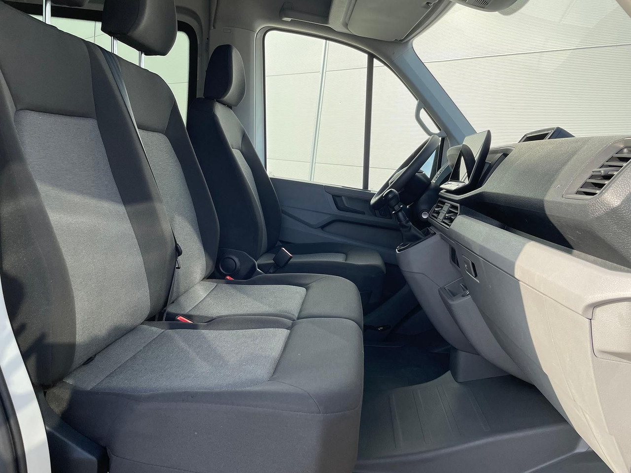 Pakettiauto, Jatko-ohjaamo kevyt kuorma-auto Volkswagen Crafter MIXTO 35 L3H3 KAMERA SITZHZ DAB: kuva Pakettiauto, Jatko-ohjaamo kevyt kuorma-auto Volkswagen Crafter MIXTO 35 L3H3 KAMERA SITZHZ DAB Pakettiauto, Jatko-ohjaamo kevyt kuorma-auto Volkswagen Crafter MIXTO 35 L3H3 KAMERA SITZHZ DAB: kuva Pakettiauto, Jatko-ohjaamo kevyt kuorma-auto Volkswagen Crafter MIXTO 35 L3H3 KAMERA SITZHZ DAB