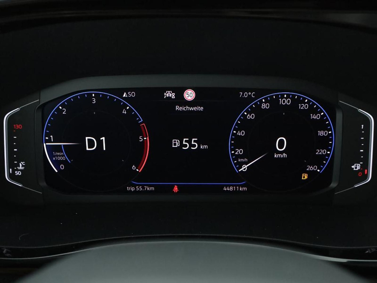 Volkswagen T6.1 Caravelle Comfortl LR 4M NAV el. Trittstufe - Minibussi, Pikkubussi: kuva Volkswagen T6.1 Caravelle Comfortl LR 4M NAV el. Trittstufe - Minibussi, Pikkubussi Volkswagen T6.1 Caravelle Comfortl LR 4M NAV el. Trittstufe - Minibussi, Pikkubussi: kuva Volkswagen T6.1 Caravelle Comfortl LR 4M NAV el. Trittstufe - Minibussi, Pikkubussi