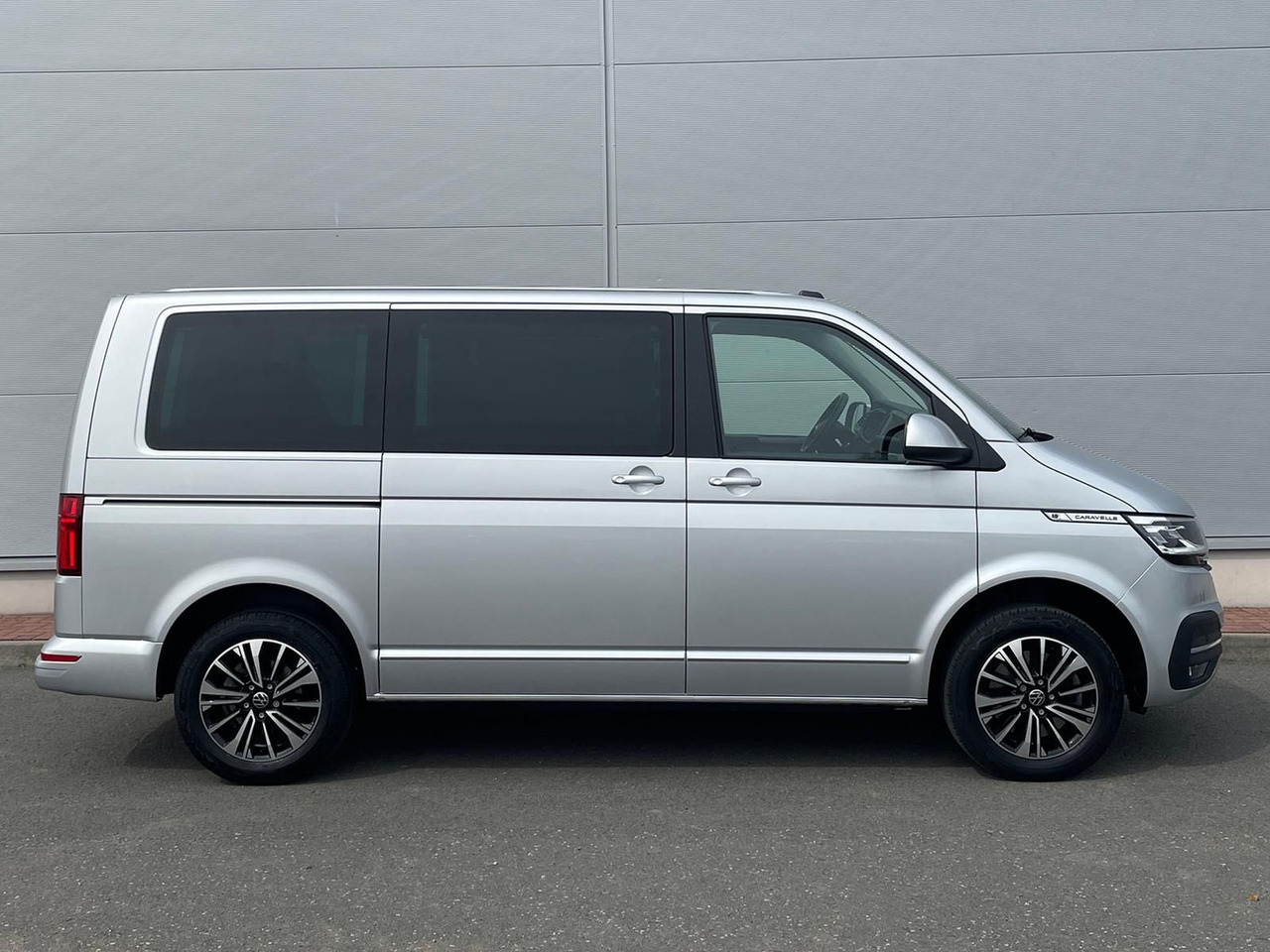 Volkswagen T6.1 Caravelle Highline STANDHZ NAVI LEDER PDC - Pikkubussi: kuva Volkswagen T6.1 Caravelle Highline STANDHZ NAVI LEDER PDC - Pikkubussi Volkswagen T6.1 Caravelle Highline STANDHZ NAVI LEDER PDC - Pikkubussi: kuva Volkswagen T6.1 Caravelle Highline STANDHZ NAVI LEDER PDC - Pikkubussi