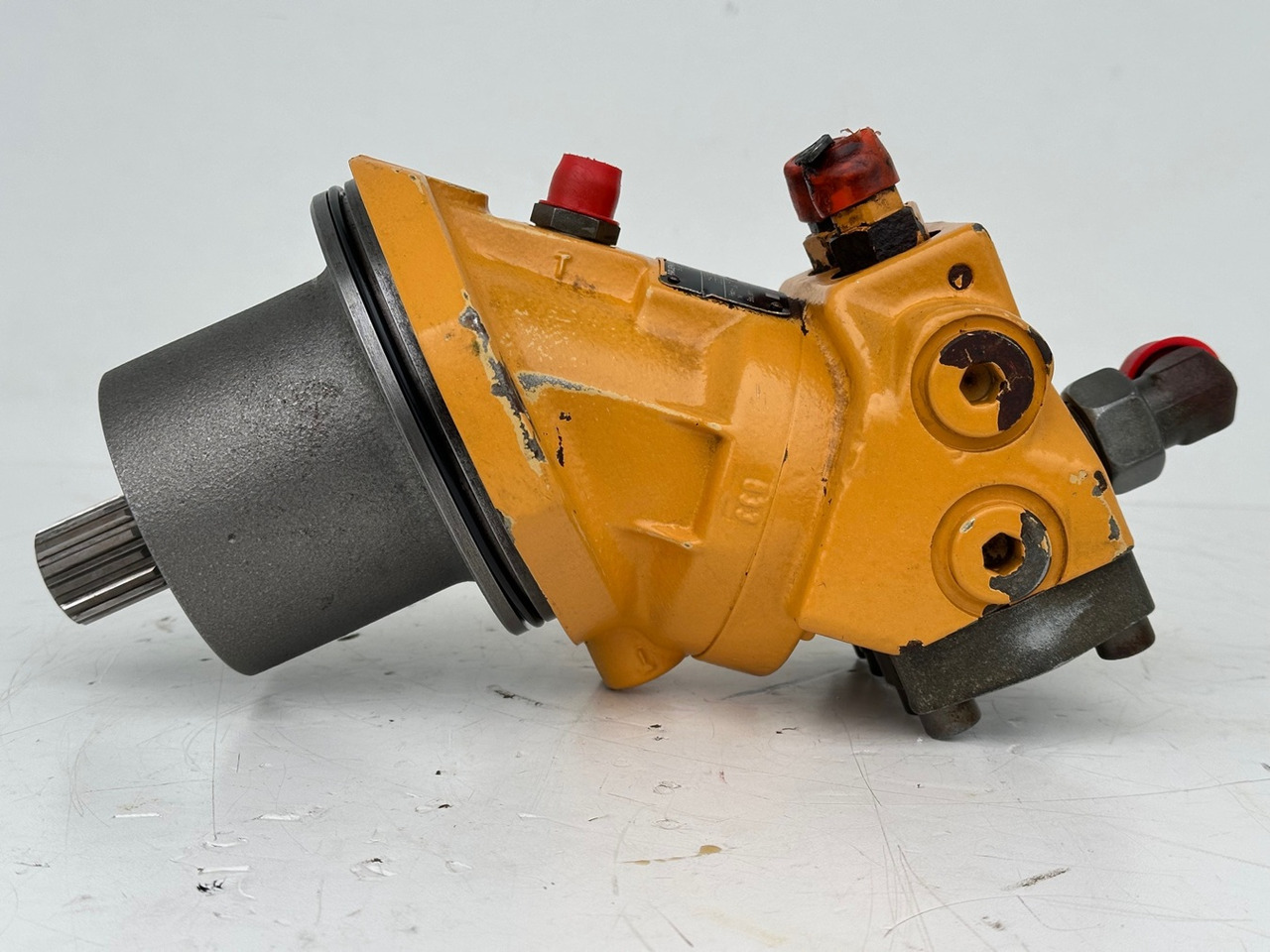 LIEBHERR Konstantmotor mit ID-Nr.5008984-ID-Nr.5007150 – Hydromatik Rexroth Axialkolbenmotor mit Nr.2000349 Typ:A2FE23/61W-NAL191. A308,A310,A312,A900ZW,R308,R310,R312,LOS914,R914,R916. #4064579.DK# - Hydraulimoottori - Kaivuri: kuva LIEBHERR Konstantmotor mit ID-Nr.5008984-ID-Nr.5007150 – Hydromatik Rexroth Axialkolbenmotor mit Nr.2000349 Typ:A2FE23/61W-NAL191. A308,A310,A312,A900ZW,R308,R310,R312,LOS914,R914,R916. #4064579.DK# - Hydraulimoottori - Kaivuri LIEBHERR Konstantmotor mit ID-Nr.5008984-ID-Nr.5007150 – Hydromatik Rexroth Axialkolbenmotor mit Nr.2000349 Typ:A2FE23/61W-NAL191. A308,A310,A312,A900ZW,R308,R310,R312,LOS914,R914,R916. #4064579.DK# - Hydraulimoottori - Kaivuri: kuva LIEBHERR Konstantmotor mit ID-Nr.5008984-ID-Nr.5007150 – Hydromatik Rexroth Axialkolbenmotor mit Nr.2000349 Typ:A2FE23/61W-NAL191. A308,A310,A312,A900ZW,R308,R310,R312,LOS914,R914,R916. #4064579.DK# - Hydraulimoottori - Kaivuri