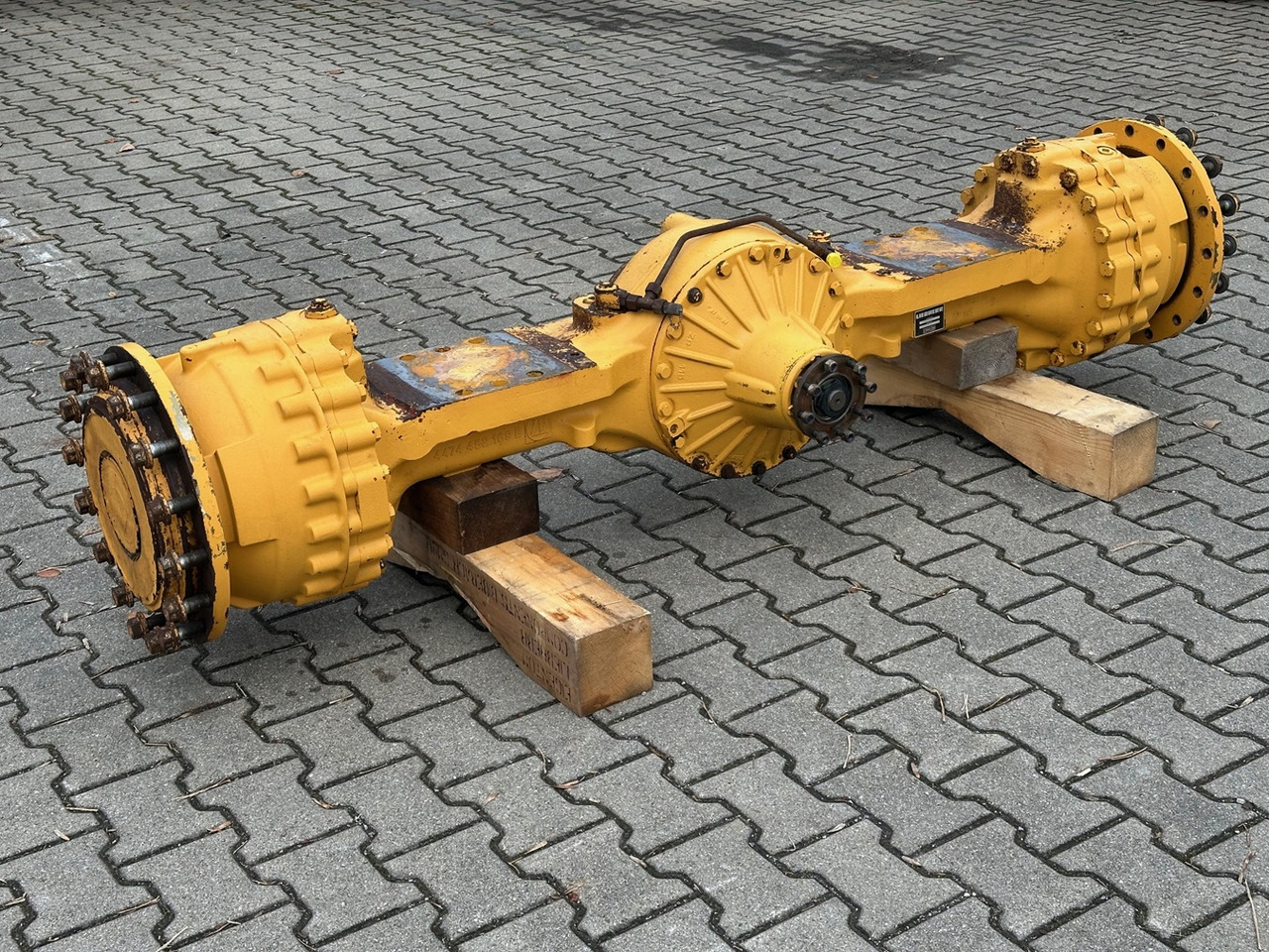 LIEBHERR Original Vorderachse-Planetenstarrachse Typ:MT-L3085/DKV-P4. ID-Nr.10022956 – ID-Nr.10045102 – ID-Nr.10425798. L544-443, L544-445, L550-456. #10425798.1791457# - Etuakseli - Pyöräkuormaaja: kuva LIEBHERR Original Vorderachse-Planetenstarrachse Typ:MT-L3085/DKV-P4. ID-Nr.10022956 – ID-Nr.10045102 – ID-Nr.10425798. L544-443, L544-445, L550-456. #10425798.1791457# - Etuakseli - Pyöräkuormaaja LIEBHERR Original Vorderachse-Planetenstarrachse Typ:MT-L3085/DKV-P4. ID-Nr.10022956 – ID-Nr.10045102 – ID-Nr.10425798. L544-443, L544-445, L550-456. #10425798.1791457# - Etuakseli - Pyöräkuormaaja: kuva LIEBHERR Original Vorderachse-Planetenstarrachse Typ:MT-L3085/DKV-P4. ID-Nr.10022956 – ID-Nr.10045102 – ID-Nr.10425798. L544-443, L544-445, L550-456. #10425798.1791457# - Etuakseli - Pyöräkuormaaja