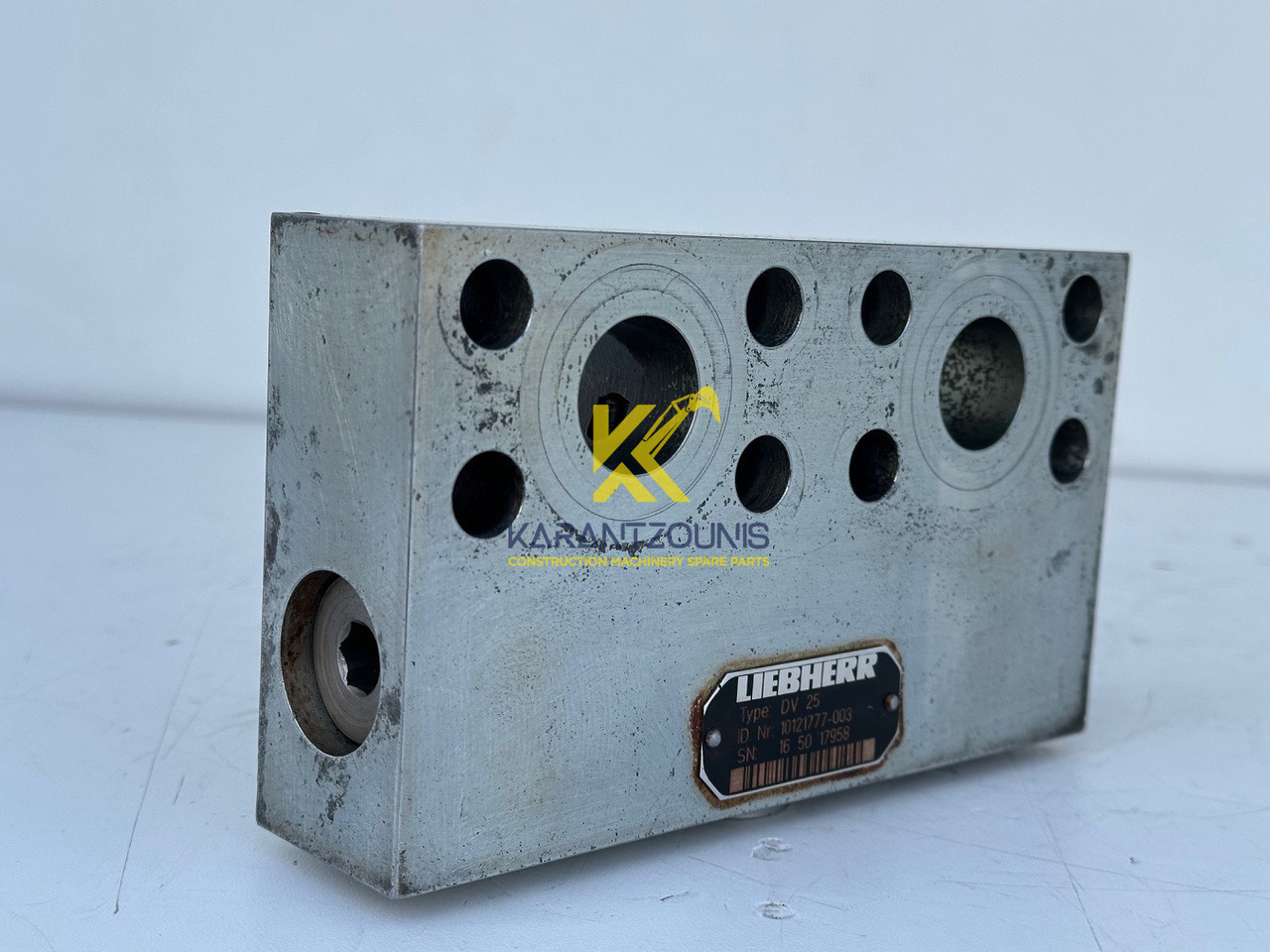 Liebherr Dämpfungsventil ID-Nr.10121777. P924 COMP, P926, R926, R916, R922, R924 COMP, R924, R926 COMP, R926, R930, R936, R946, R950 T, R960 T. #10121777.43199# - Kääntömoottori - Rakennuskoneet: kuva Liebherr Dämpfungsventil ID-Nr.10121777. P924 COMP, P926, R926, R916, R922, R924 COMP, R924, R926 COMP, R926, R930, R936, R946, R950 T, R960 T. #10121777.43199# - Kääntömoottori - Rakennuskoneet Liebherr Dämpfungsventil ID-Nr.10121777. P924 COMP, P926, R926, R916, R922, R924 COMP, R924, R926 COMP, R926, R930, R936, R946, R950 T, R960 T. #10121777.43199# - Kääntömoottori - Rakennuskoneet: kuva Liebherr Dämpfungsventil ID-Nr.10121777. P924 COMP, P926, R926, R916, R922, R924 COMP, R924, R926 COMP, R926, R930, R936, R946, R950 T, R960 T. #10121777.43199# - Kääntömoottori - Rakennuskoneet