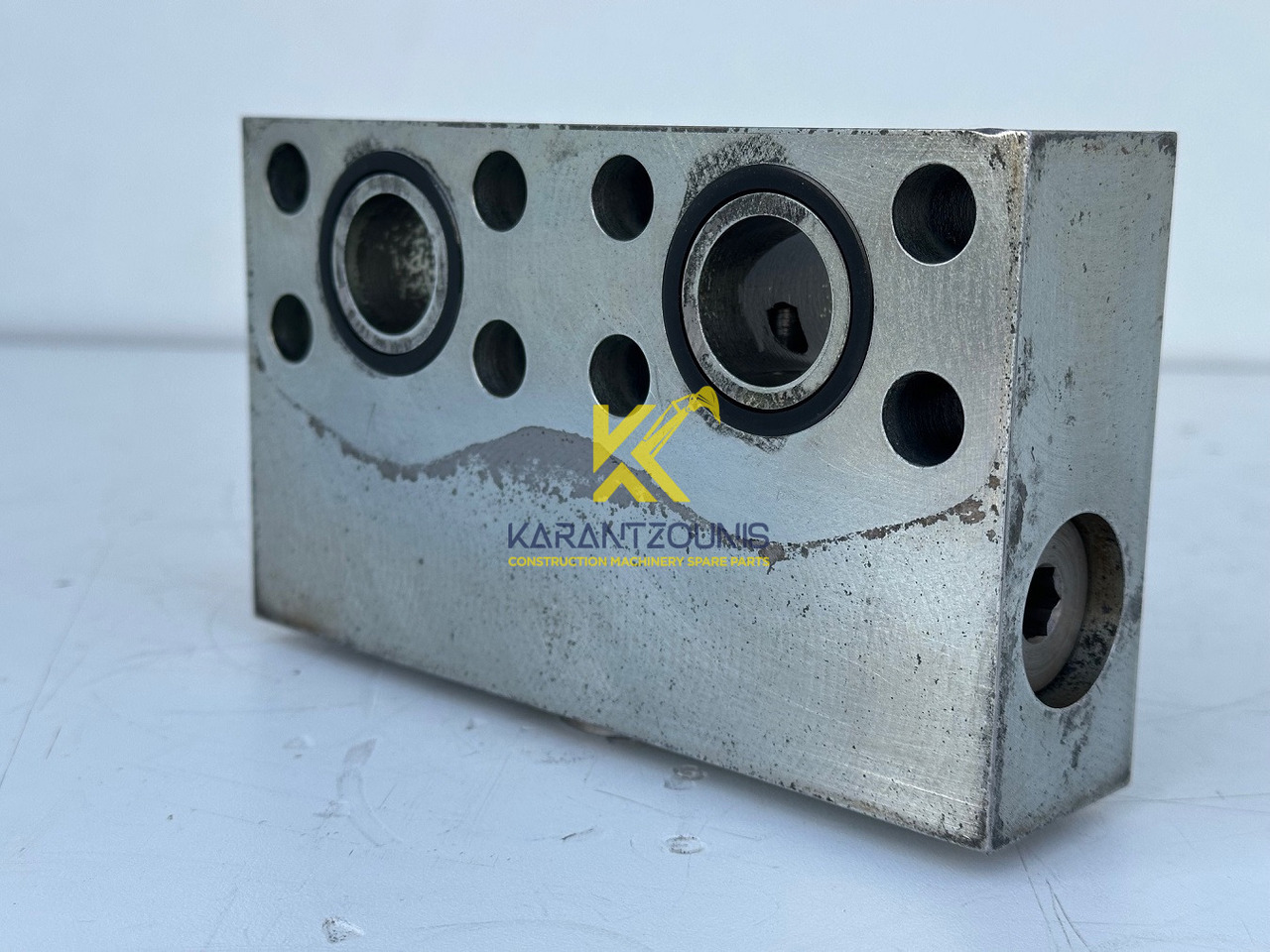 Liebherr Dämpfungsventil ID-Nr.10121777. P924 COMP, P926, R926, R916, R922, R924 COMP, R924, R926 COMP, R926, R930, R936, R946, R950 T, R960 T. #10121777.43199# - Kääntömoottori - Rakennuskoneet: kuva Liebherr Dämpfungsventil ID-Nr.10121777. P924 COMP, P926, R926, R916, R922, R924 COMP, R924, R926 COMP, R926, R930, R936, R946, R950 T, R960 T. #10121777.43199# - Kääntömoottori - Rakennuskoneet Liebherr Dämpfungsventil ID-Nr.10121777. P924 COMP, P926, R926, R916, R922, R924 COMP, R924, R926 COMP, R926, R930, R936, R946, R950 T, R960 T. #10121777.43199# - Kääntömoottori - Rakennuskoneet: kuva Liebherr Dämpfungsventil ID-Nr.10121777. P924 COMP, P926, R926, R916, R922, R924 COMP, R924, R926 COMP, R926, R930, R936, R946, R950 T, R960 T. #10121777.43199# - Kääntömoottori - Rakennuskoneet