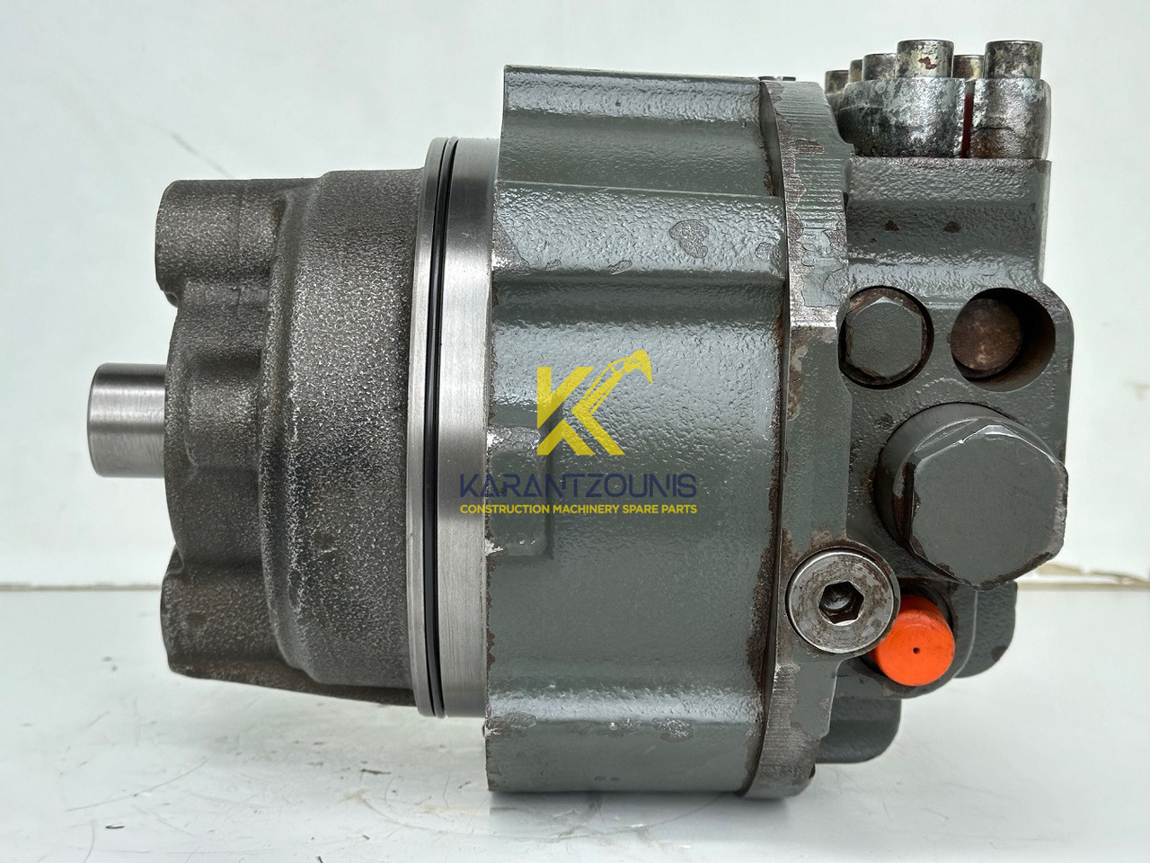 Liebherr Hydraulikeinbaumotor CMVE O 108. ID-Nr.10118562 - ID-Nr.10132610 - ID-Nr.10129048. LOS1916, LOS916, LOS926, R906, R916, R918, R920, R922, R924, R926COMP, R926, R936. #28313# - Hydraulimoottori - Rakennuskoneet: kuva Liebherr Hydraulikeinbaumotor CMVE O 108. ID-Nr.10118562 - ID-Nr.10132610 - ID-Nr.10129048. LOS1916, LOS916, LOS926, R906, R916, R918, R920, R922, R924, R926COMP, R926, R936. #28313# - Hydraulimoottori - Rakennuskoneet Liebherr Hydraulikeinbaumotor CMVE O 108. ID-Nr.10118562 - ID-Nr.10132610 - ID-Nr.10129048. LOS1916, LOS916, LOS926, R906, R916, R918, R920, R922, R924, R926COMP, R926, R936. #28313# - Hydraulimoottori - Rakennuskoneet: kuva Liebherr Hydraulikeinbaumotor CMVE O 108. ID-Nr.10118562 - ID-Nr.10132610 - ID-Nr.10129048. LOS1916, LOS916, LOS926, R906, R916, R918, R920, R922, R924, R926COMP, R926, R936. #28313# - Hydraulimoottori - Rakennuskoneet
