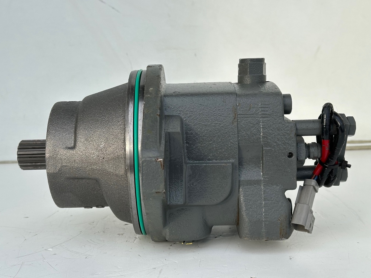 Liebherr Hydraulikeinbaumotor FMF045, ID-Nr.10132702. A924, LH30C, LH30M, LH35M, LH35MT, LH40C, LH40CP, LH40M, LH40MP, LH50CHR, LH50M, LH50MHR, LH50MT. #23.12.01811# - Hydraulimoottori - Rakennuskoneet: kuva Liebherr Hydraulikeinbaumotor FMF045, ID-Nr.10132702. A924, LH30C, LH30M, LH35M, LH35MT, LH40C, LH40CP, LH40M, LH40MP, LH50CHR, LH50M, LH50MHR, LH50MT. #23.12.01811# - Hydraulimoottori - Rakennuskoneet Liebherr Hydraulikeinbaumotor FMF045, ID-Nr.10132702. A924, LH30C, LH30M, LH35M, LH35MT, LH40C, LH40CP, LH40M, LH40MP, LH50CHR, LH50M, LH50MHR, LH50MT. #23.12.01811# - Hydraulimoottori - Rakennuskoneet: kuva Liebherr Hydraulikeinbaumotor FMF045, ID-Nr.10132702. A924, LH30C, LH30M, LH35M, LH35MT, LH40C, LH40CP, LH40M, LH40MP, LH50CHR, LH50M, LH50MHR, LH50MT. #23.12.01811# - Hydraulimoottori - Rakennuskoneet