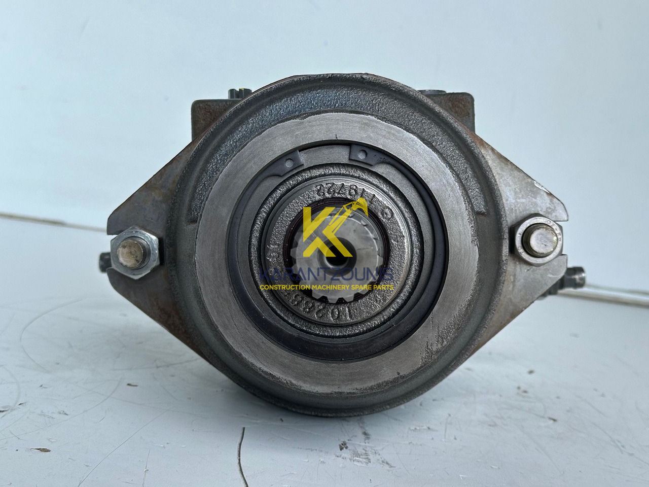 Liebherr Hydraulikeinbaumotor Typ:FMF058, ID-Nr.10122576 - ID-Nr.10145827 - ID-Nr.11371069. LOS1906, P924 COMP , R906, R906 PROTO, R916, R922, R924, R924 COMP, R926 COMP, R926 K LC. #39780# - Hydraulimoottori - Kaivuri: kuva Liebherr Hydraulikeinbaumotor Typ:FMF058, ID-Nr.10122576 - ID-Nr.10145827 - ID-Nr.11371069. LOS1906, P924 COMP , R906, R906 PROTO, R916, R922, R924, R924 COMP, R926 COMP, R926 K LC. #39780# - Hydraulimoottori - Kaivuri Liebherr Hydraulikeinbaumotor Typ:FMF058, ID-Nr.10122576 - ID-Nr.10145827 - ID-Nr.11371069. LOS1906, P924 COMP , R906, R906 PROTO, R916, R922, R924, R924 COMP, R926 COMP, R926 K LC. #39780# - Hydraulimoottori - Kaivuri: kuva Liebherr Hydraulikeinbaumotor Typ:FMF058, ID-Nr.10122576 - ID-Nr.10145827 - ID-Nr.11371069. LOS1906, P924 COMP , R906, R906 PROTO, R916, R922, R924, R924 COMP, R926 COMP, R926 K LC. #39780# - Hydraulimoottori - Kaivuri