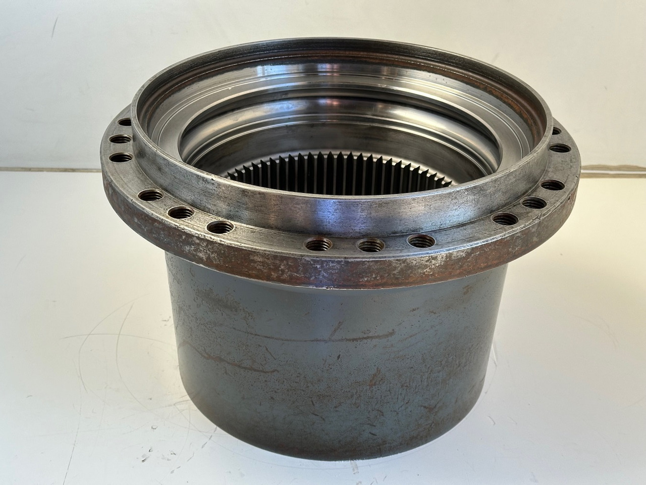 Liebherr Innenrad ID-Nr.90206742. FAT350P126 - FAT350P138. LOS1926 - R920 - R922 - R924 - R925 - R926 - R930 T.#90206742.18.12# - Ajomoottori - Telakaivukone: kuva Liebherr Innenrad ID-Nr.90206742. FAT350P126 - FAT350P138. LOS1926 - R920 - R922 - R924 - R925 - R926 - R930 T.#90206742.18.12# - Ajomoottori - Telakaivukone Liebherr Innenrad ID-Nr.90206742. FAT350P126 - FAT350P138. LOS1926 - R920 - R922 - R924 - R925 - R926 - R930 T.#90206742.18.12# - Ajomoottori - Telakaivukone: kuva Liebherr Innenrad ID-Nr.90206742. FAT350P126 - FAT350P138. LOS1926 - R920 - R922 - R924 - R925 - R926 - R930 T.#90206742.18.12# - Ajomoottori - Telakaivukone