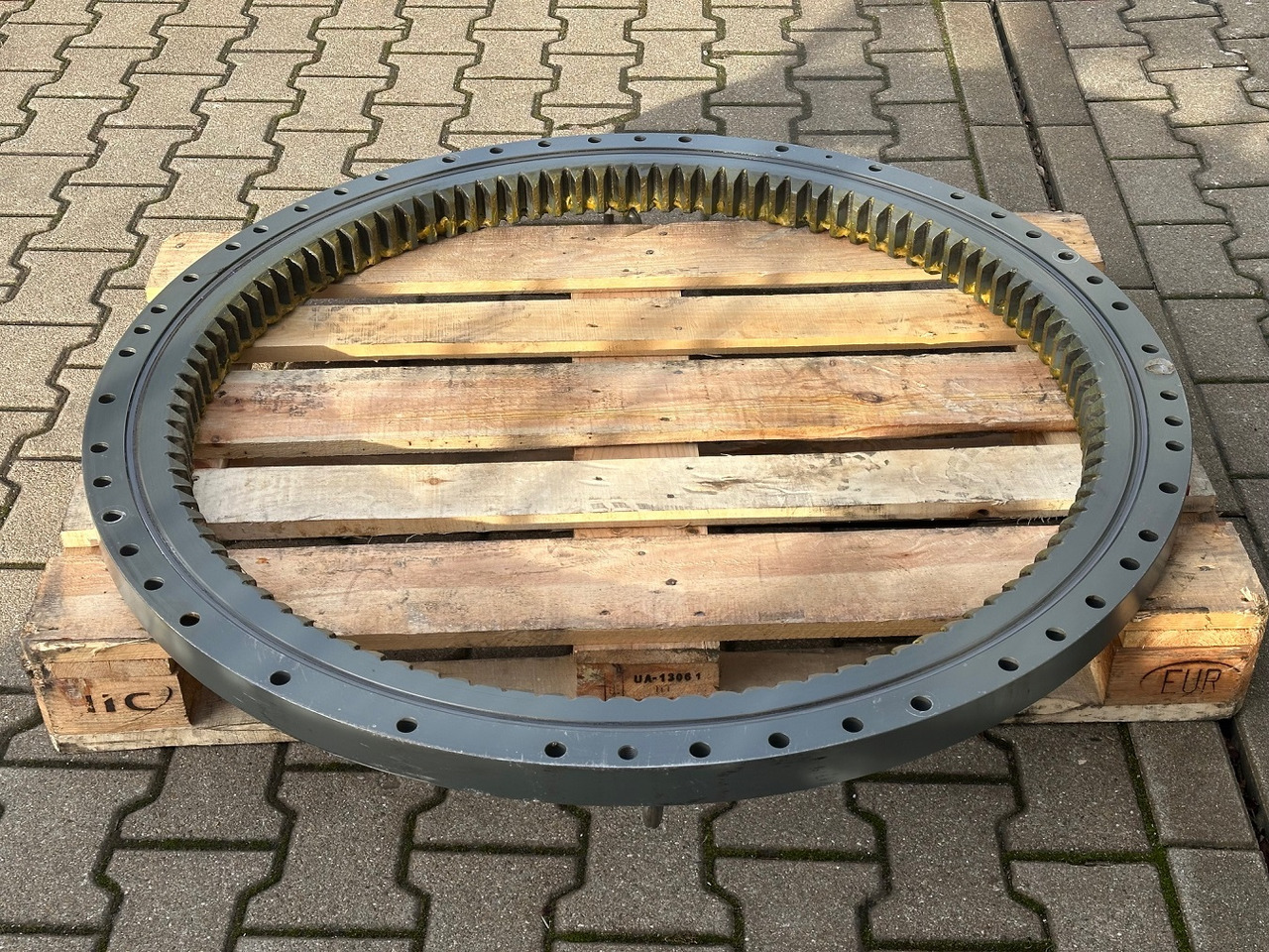 Liebherr Kugeldrehverbindung Typ:KUD34VJ005-000. ID-Nr.90020576. R914 COMP-1194. #159-10793# - Kääntökehä - Telakaivukone: kuva Liebherr Kugeldrehverbindung Typ:KUD34VJ005-000. ID-Nr.90020576. R914 COMP-1194. #159-10793# - Kääntökehä - Telakaivukone Liebherr Kugeldrehverbindung Typ:KUD34VJ005-000. ID-Nr.90020576. R914 COMP-1194. #159-10793# - Kääntökehä - Telakaivukone: kuva Liebherr Kugeldrehverbindung Typ:KUD34VJ005-000. ID-Nr.90020576. R914 COMP-1194. #159-10793# - Kääntökehä - Telakaivukone