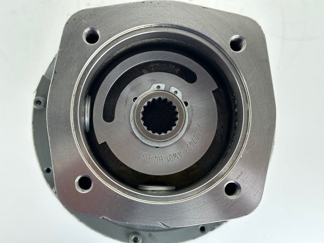 Liebherr Liebherr Drehwerkantrieb Typ:DAT200/1455 mit ID-Nr.13763178 - ID-Nr.13777972. #13763178.545-01211# - Kääntömoottori - Ajoneuvonosturi: kuva Liebherr Liebherr Drehwerkantrieb Typ:DAT200/1455 mit ID-Nr.13763178 - ID-Nr.13777972. #13763178.545-01211# - Kääntömoottori - Ajoneuvonosturi Liebherr Liebherr Drehwerkantrieb Typ:DAT200/1455 mit ID-Nr.13763178 - ID-Nr.13777972. #13763178.545-01211# - Kääntömoottori - Ajoneuvonosturi: kuva Liebherr Liebherr Drehwerkantrieb Typ:DAT200/1455 mit ID-Nr.13763178 - ID-Nr.13777972. #13763178.545-01211# - Kääntömoottori - Ajoneuvonosturi