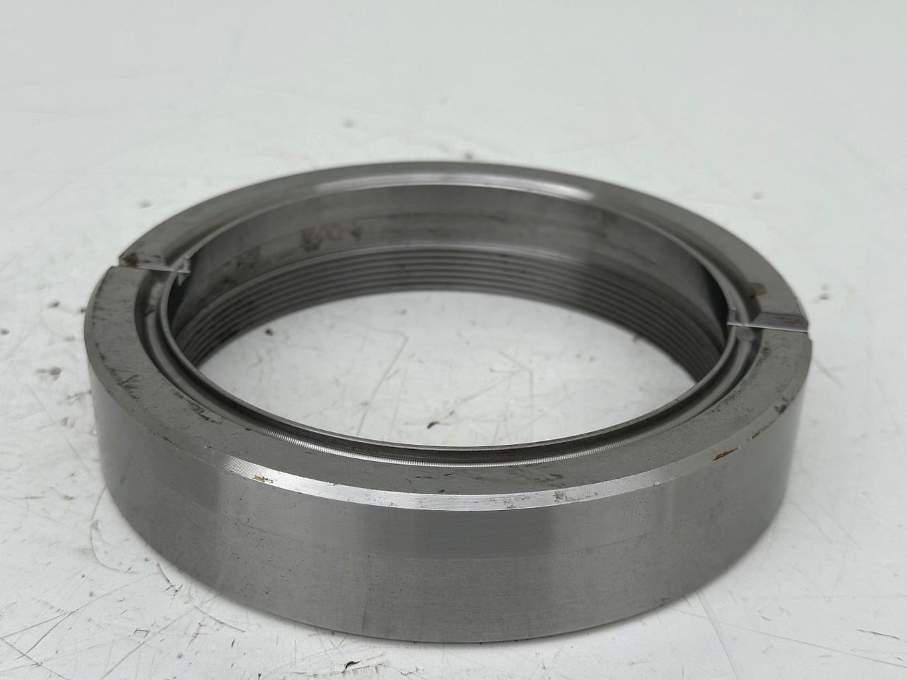 Liebherr Nutmutter ID-Nr.9442194 - ID-Nr.944219403. SAT350/205, SAT375/215. P964, R954B, R964B. #944219403.22.06# - Kääntömoottori - Rakennuskoneet: kuva Liebherr Nutmutter ID-Nr.9442194 - ID-Nr.944219403. SAT350/205, SAT375/215. P964, R954B, R964B. #944219403.22.06# - Kääntömoottori - Rakennuskoneet Liebherr Nutmutter ID-Nr.9442194 - ID-Nr.944219403. SAT350/205, SAT375/215. P964, R954B, R964B. #944219403.22.06# - Kääntömoottori - Rakennuskoneet: kuva Liebherr Nutmutter ID-Nr.9442194 - ID-Nr.944219403. SAT350/205, SAT375/215. P964, R954B, R964B. #944219403.22.06# - Kääntömoottori - Rakennuskoneet