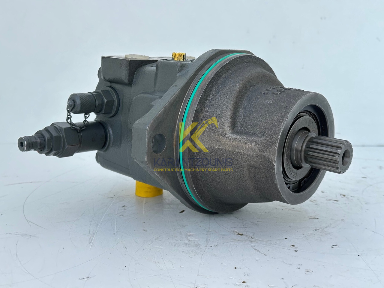 Liebherr Original Hydraulikeinbaumotor Typ:FMF045. ID-Nr.12464216. R914 RAIL, R914 COMP, R914 K-S, R914 K-STD, R918, R918LC, R918NLC, R918 XLC, R920 K-LC, R920 K-NLC. #12464216.25879# - Kääntömoottori - Rakennuskoneet: kuva Liebherr Original Hydraulikeinbaumotor Typ:FMF045. ID-Nr.12464216. R914 RAIL, R914 COMP, R914 K-S, R914 K-STD, R918, R918LC, R918NLC, R918 XLC, R920 K-LC, R920 K-NLC. #12464216.25879# - Kääntömoottori - Rakennuskoneet Liebherr Original Hydraulikeinbaumotor Typ:FMF045. ID-Nr.12464216. R914 RAIL, R914 COMP, R914 K-S, R914 K-STD, R918, R918LC, R918NLC, R918 XLC, R920 K-LC, R920 K-NLC. #12464216.25879# - Kääntömoottori - Rakennuskoneet: kuva Liebherr Original Hydraulikeinbaumotor Typ:FMF045. ID-Nr.12464216. R914 RAIL, R914 COMP, R914 K-S, R914 K-STD, R918, R918LC, R918NLC, R918 XLC, R920 K-LC, R920 K-NLC. #12464216.25879# - Kääntömoottori - Rakennuskoneet