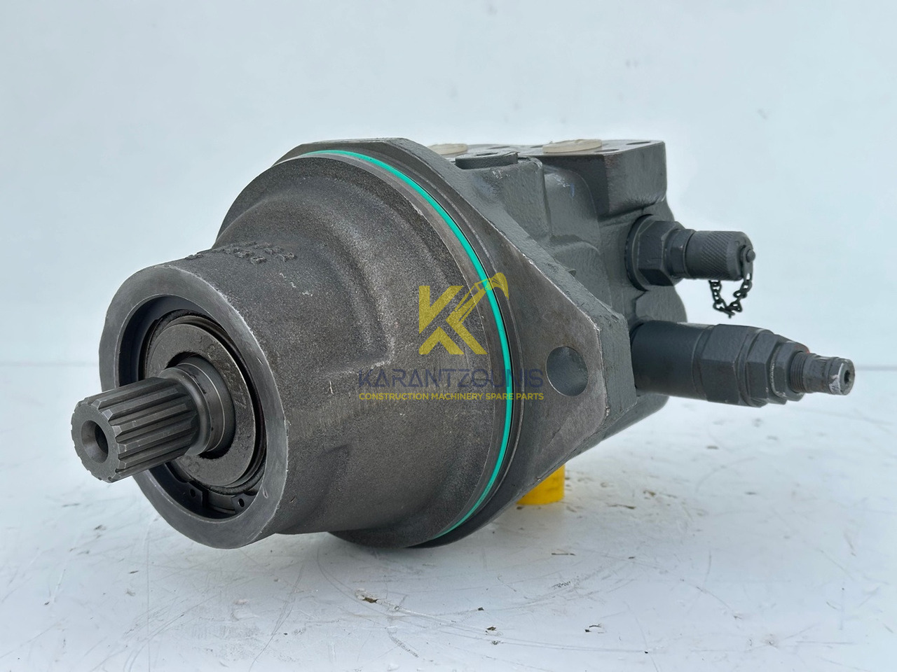 Liebherr Original Hydraulikeinbaumotor Typ:FMF045. ID-Nr.12464216. R914 RAIL, R914 COMP, R914 K-S, R914 K-STD, R918, R918LC, R918NLC, R918 XLC, R920 K-LC, R920 K-NLC. #12464216.25879# - Kääntömoottori - Rakennuskoneet: kuva Liebherr Original Hydraulikeinbaumotor Typ:FMF045. ID-Nr.12464216. R914 RAIL, R914 COMP, R914 K-S, R914 K-STD, R918, R918LC, R918NLC, R918 XLC, R920 K-LC, R920 K-NLC. #12464216.25879# - Kääntömoottori - Rakennuskoneet Liebherr Original Hydraulikeinbaumotor Typ:FMF045. ID-Nr.12464216. R914 RAIL, R914 COMP, R914 K-S, R914 K-STD, R918, R918LC, R918NLC, R918 XLC, R920 K-LC, R920 K-NLC. #12464216.25879# - Kääntömoottori - Rakennuskoneet: kuva Liebherr Original Hydraulikeinbaumotor Typ:FMF045. ID-Nr.12464216. R914 RAIL, R914 COMP, R914 K-S, R914 K-STD, R918, R918LC, R918NLC, R918 XLC, R920 K-LC, R920 K-NLC. #12464216.25879# - Kääntömoottori - Rakennuskoneet