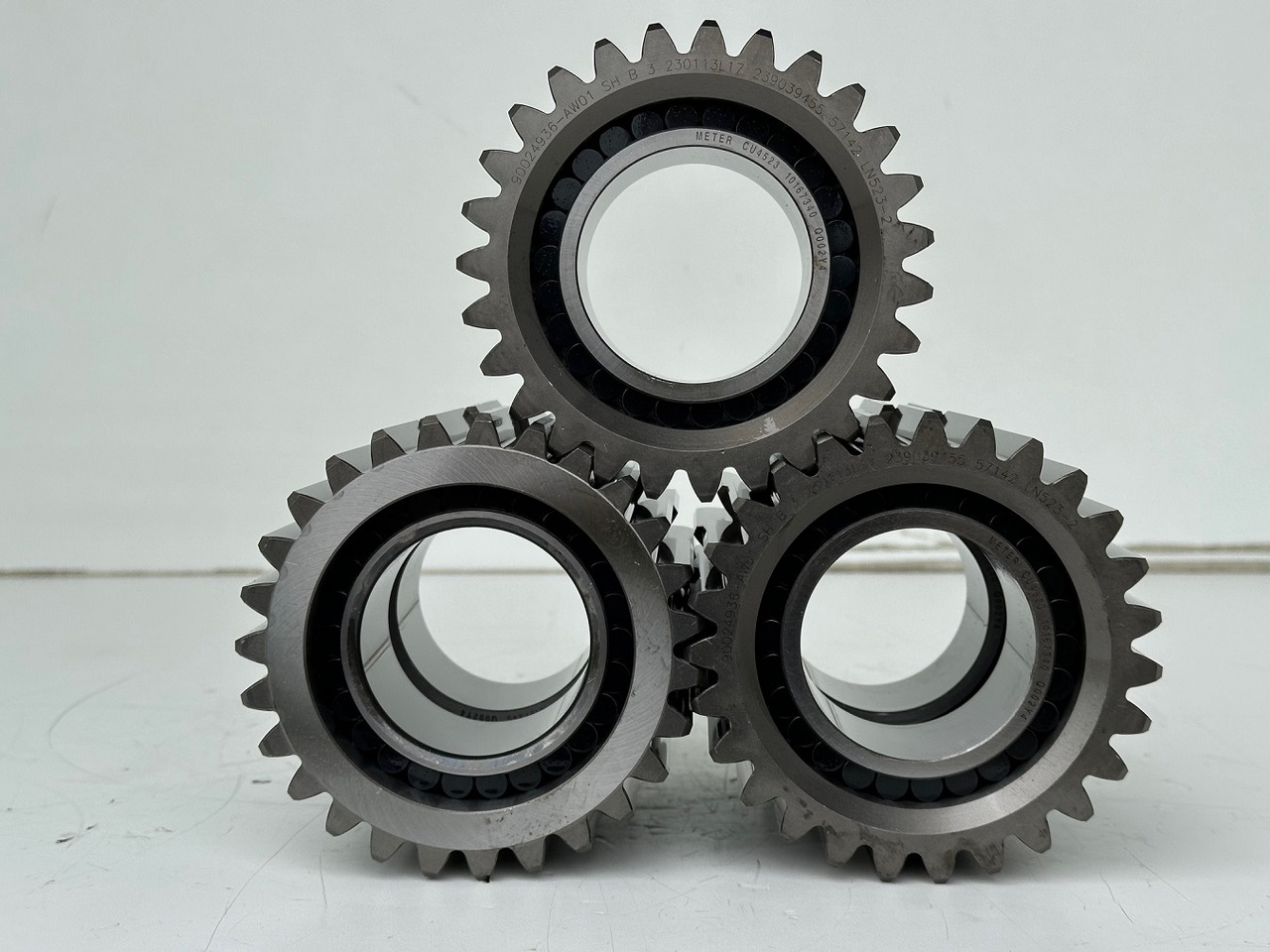 Liebherr Planetenrad ID-Nr.90024935. FAT400P112 - FAT400P130 - FAT400P139. R926, R928, R930, R934, R936, R938, R940, R944, R946, R950 T. #90024935.20.02# - Vaihteisto - Rakennuskoneet: kuva Liebherr Planetenrad ID-Nr.90024935. FAT400P112 - FAT400P130 - FAT400P139. R926, R928, R930, R934, R936, R938, R940, R944, R946, R950 T. #90024935.20.02# - Vaihteisto - Rakennuskoneet Liebherr Planetenrad ID-Nr.90024935. FAT400P112 - FAT400P130 - FAT400P139. R926, R928, R930, R934, R936, R938, R940, R944, R946, R950 T. #90024935.20.02# - Vaihteisto - Rakennuskoneet: kuva Liebherr Planetenrad ID-Nr.90024935. FAT400P112 - FAT400P130 - FAT400P139. R926, R928, R930, R934, R936, R938, R940, R944, R946, R950 T. #90024935.20.02# - Vaihteisto - Rakennuskoneet