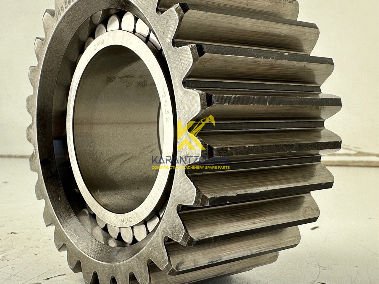 Liebherr Planetenrad ID-Nr.9443004 - ID-Nr.944300403. FAT400-FAT400/018-FAT400P018-FAT400P063-FAT400P073-FAT400P092. R934 IND,R906,R914,R916,R922,R924,R932,R934,R936,R942,R944. #944300503.01# - Ajomoottori - Kaivuri: kuva Liebherr Planetenrad ID-Nr.9443004 - ID-Nr.944300403. FAT400-FAT400/018-FAT400P018-FAT400P063-FAT400P073-FAT400P092. R934 IND,R906,R914,R916,R922,R924,R932,R934,R936,R942,R944. #944300503.01# - Ajomoottori - Kaivuri Liebherr Planetenrad ID-Nr.9443004 - ID-Nr.944300403. FAT400-FAT400/018-FAT400P018-FAT400P063-FAT400P073-FAT400P092. R934 IND,R906,R914,R916,R922,R924,R932,R934,R936,R942,R944. #944300503.01# - Ajomoottori - Kaivuri: kuva Liebherr Planetenrad ID-Nr.9443004 - ID-Nr.944300403. FAT400-FAT400/018-FAT400P018-FAT400P063-FAT400P073-FAT400P092. R934 IND,R906,R914,R916,R922,R924,R932,R934,R936,R942,R944. #944300503.01# - Ajomoottori - Kaivuri